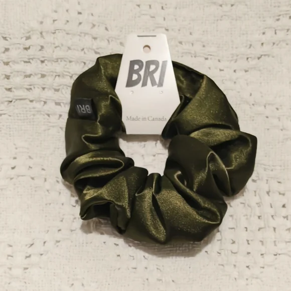 BRi Raptors Design Scrunchie - Picture 5 of 5
